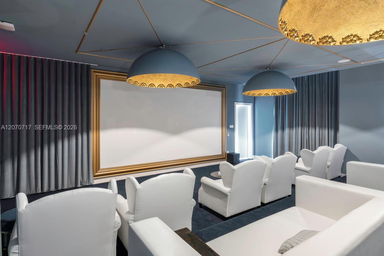 2000 Metropica Way