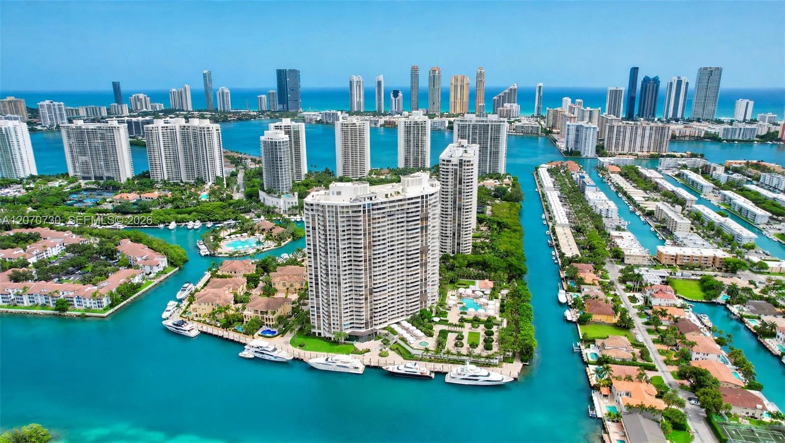1000 W Island Boulevard