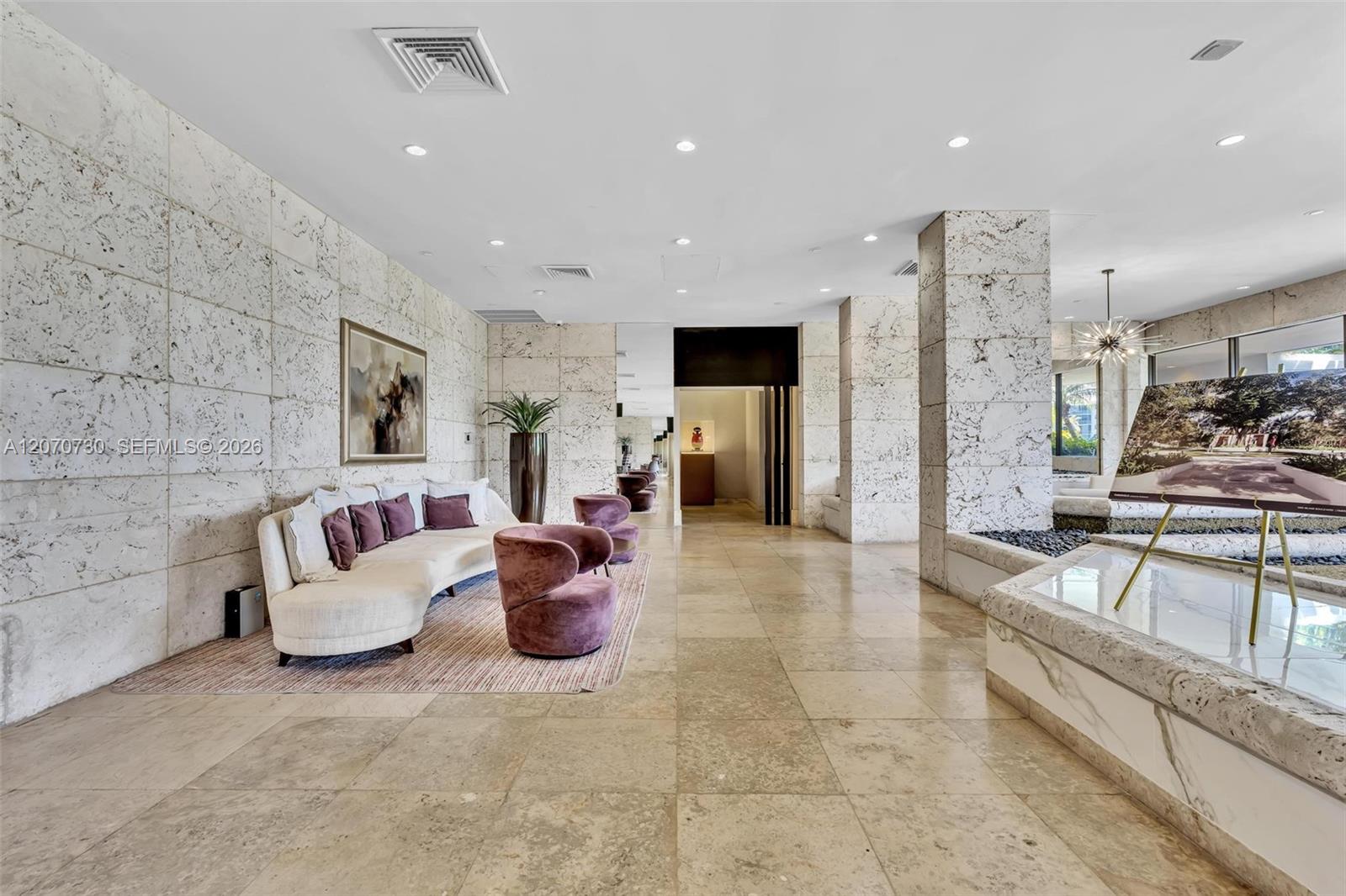 1000 W Island Boulevard