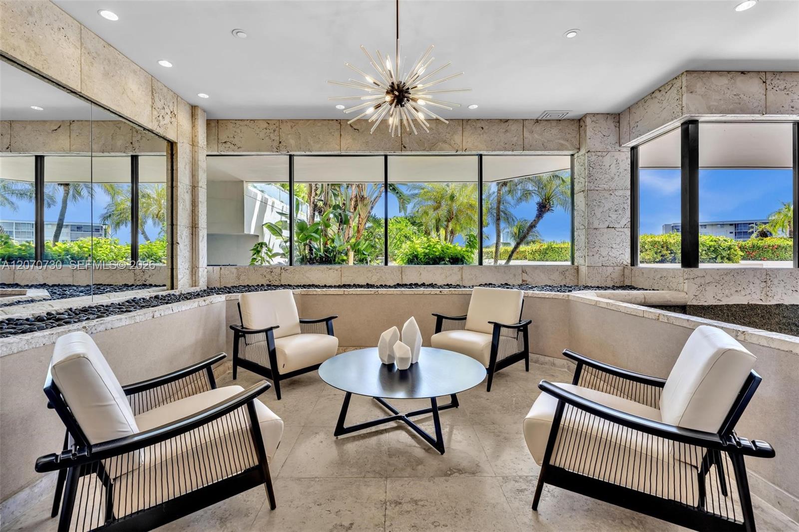 1000 W Island Boulevard