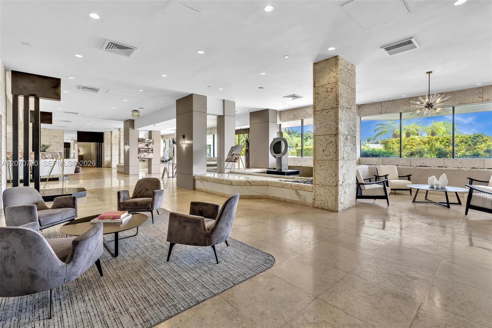 1000 W Island Boulevard