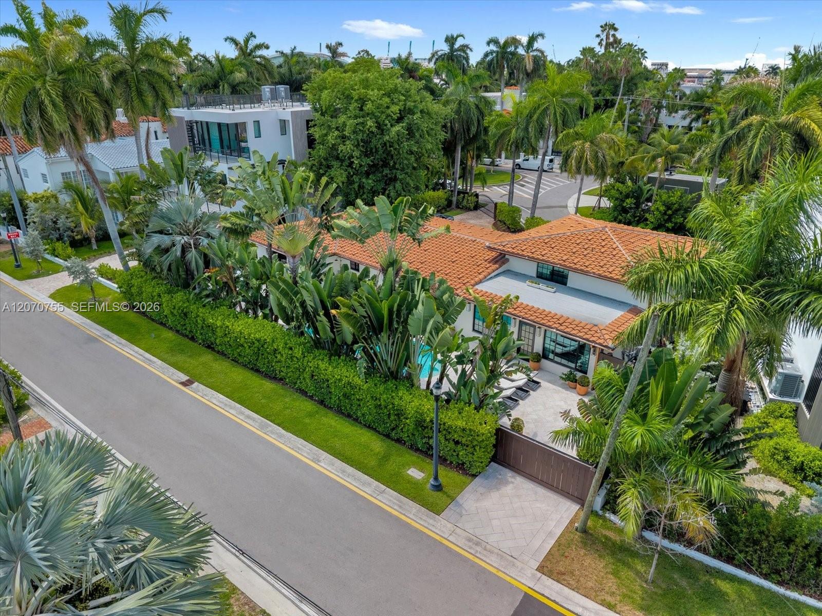 287 Palm Avenue