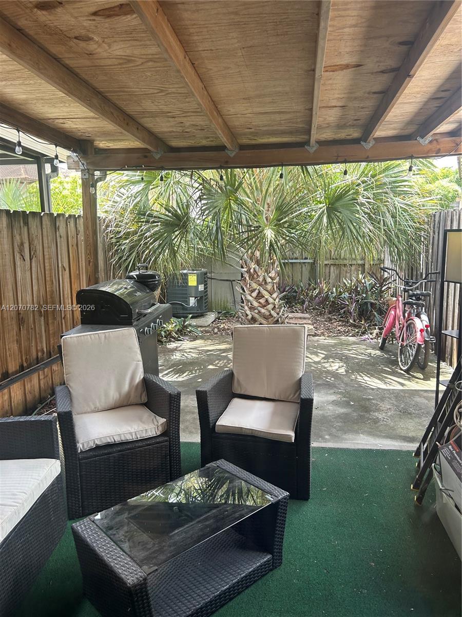 12242 SW 16th Terrace