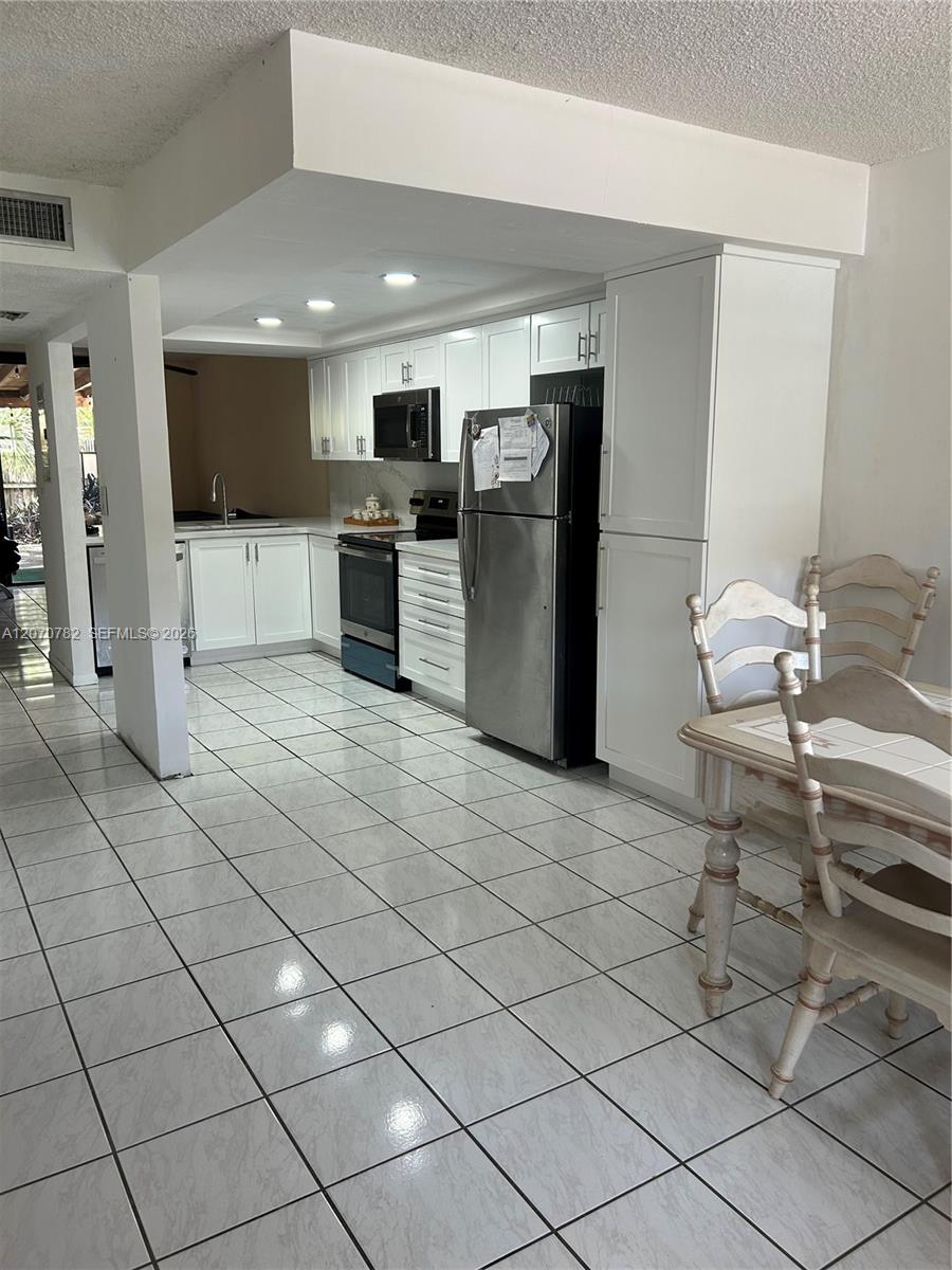 12242 SW 16th Terrace