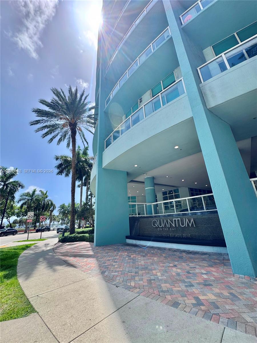 1900 N Bayshore Drive