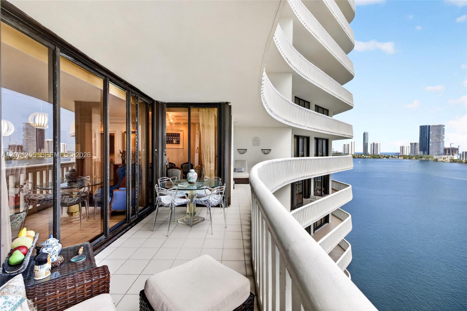 3000 Island Boulevard