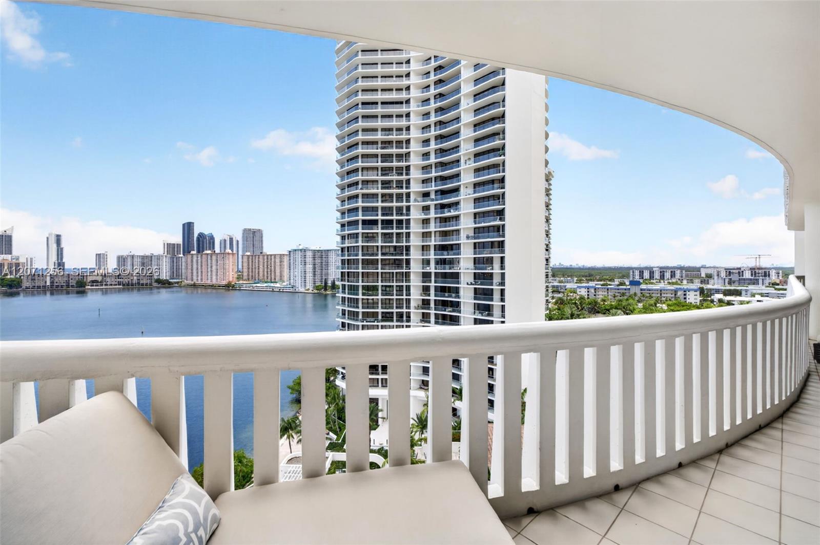 3000 Island Boulevard