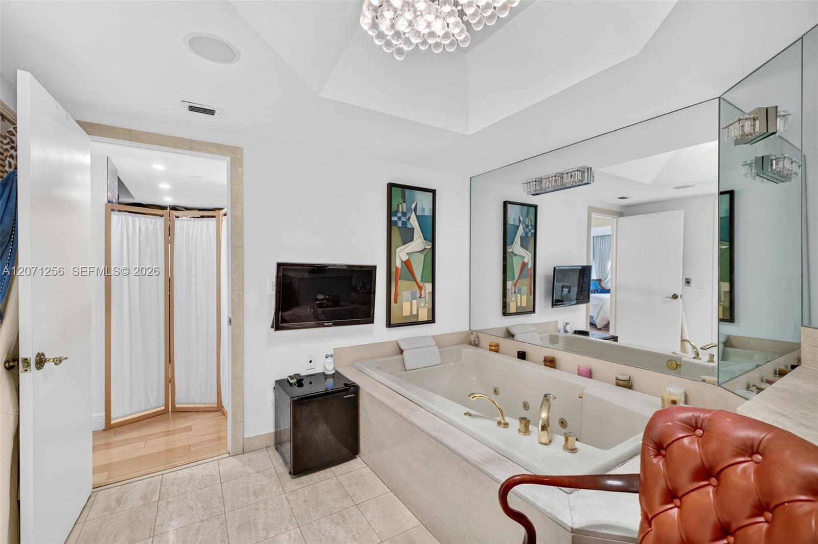 3000 Island Boulevard