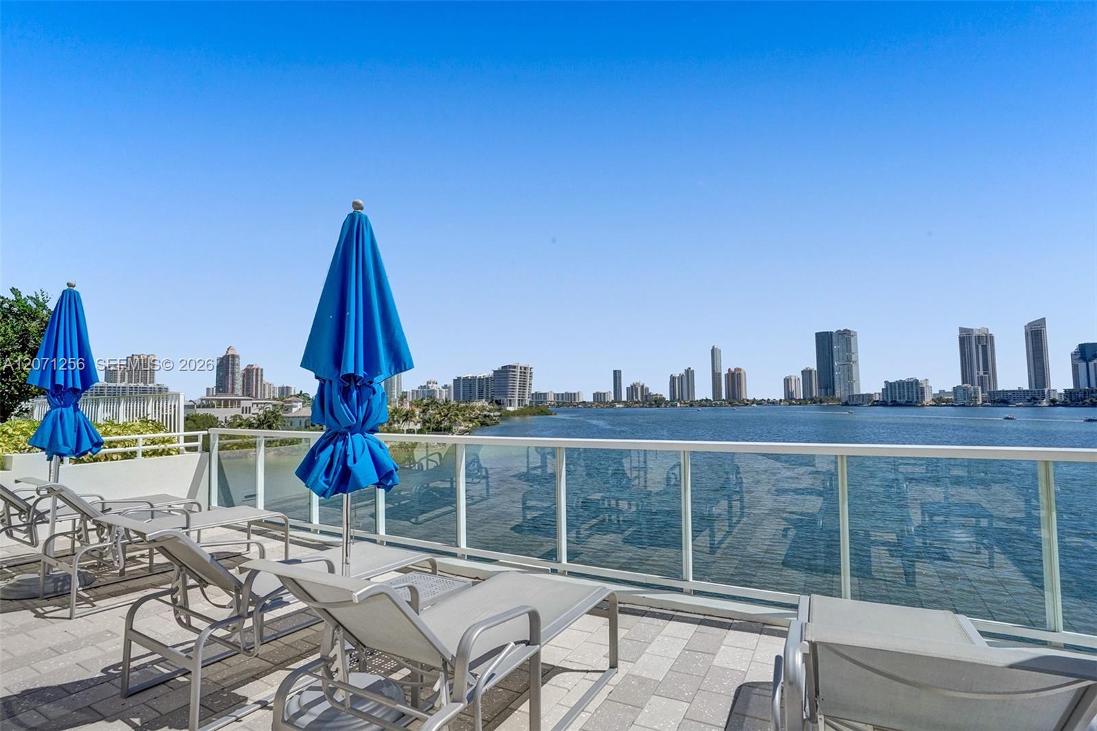 3000 Island Boulevard