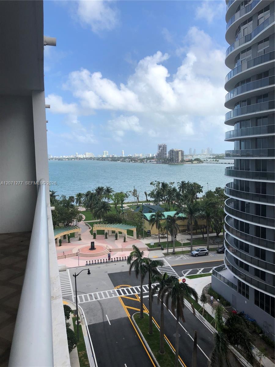 1800 N Bayshore Drive
