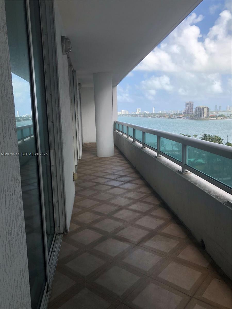 1800 N Bayshore Drive