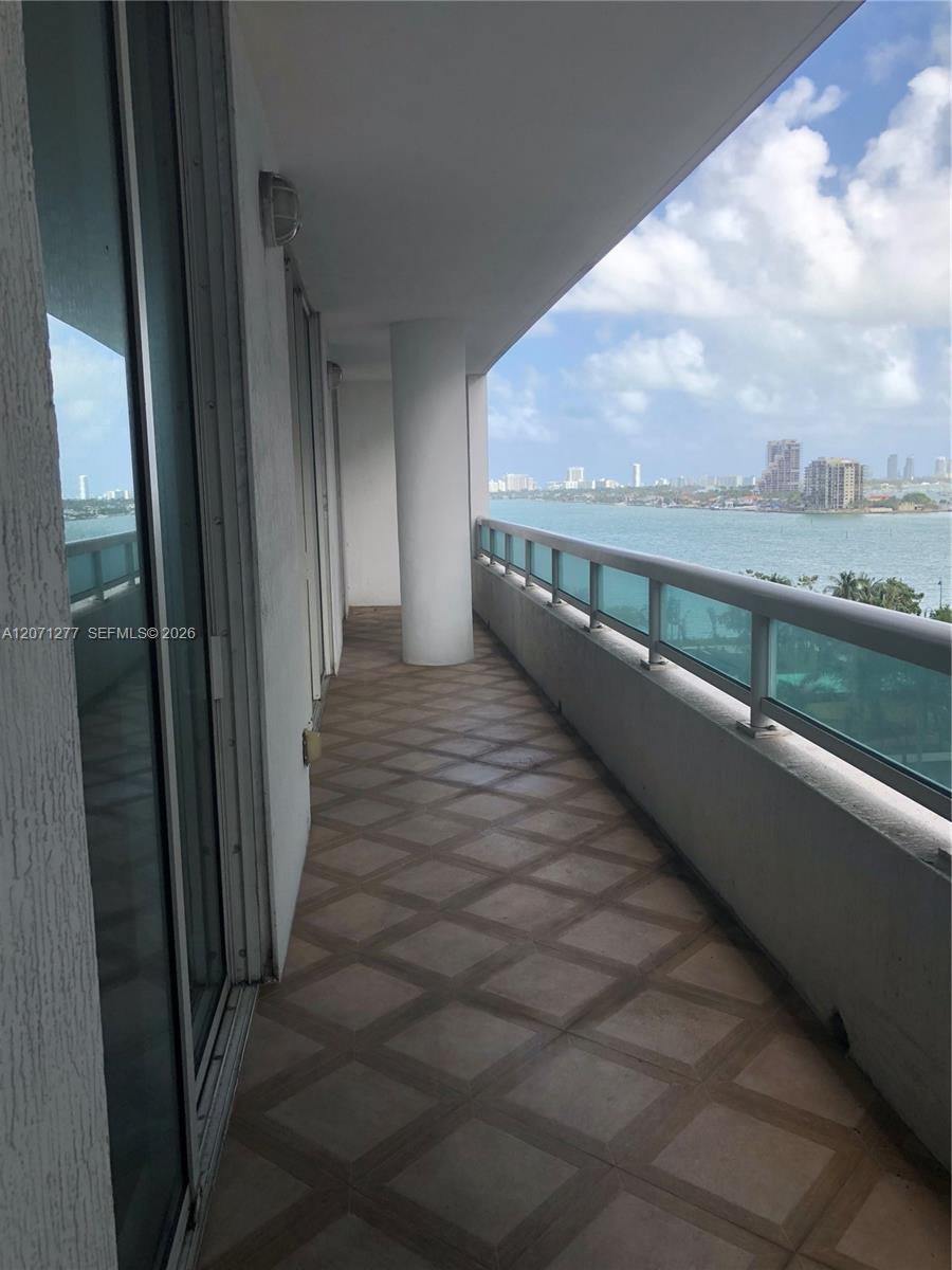 1800 N Bayshore Drive