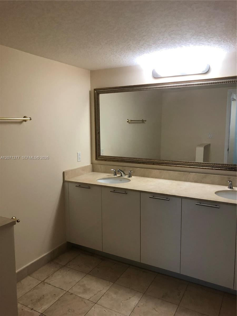 1800 N Bayshore Drive