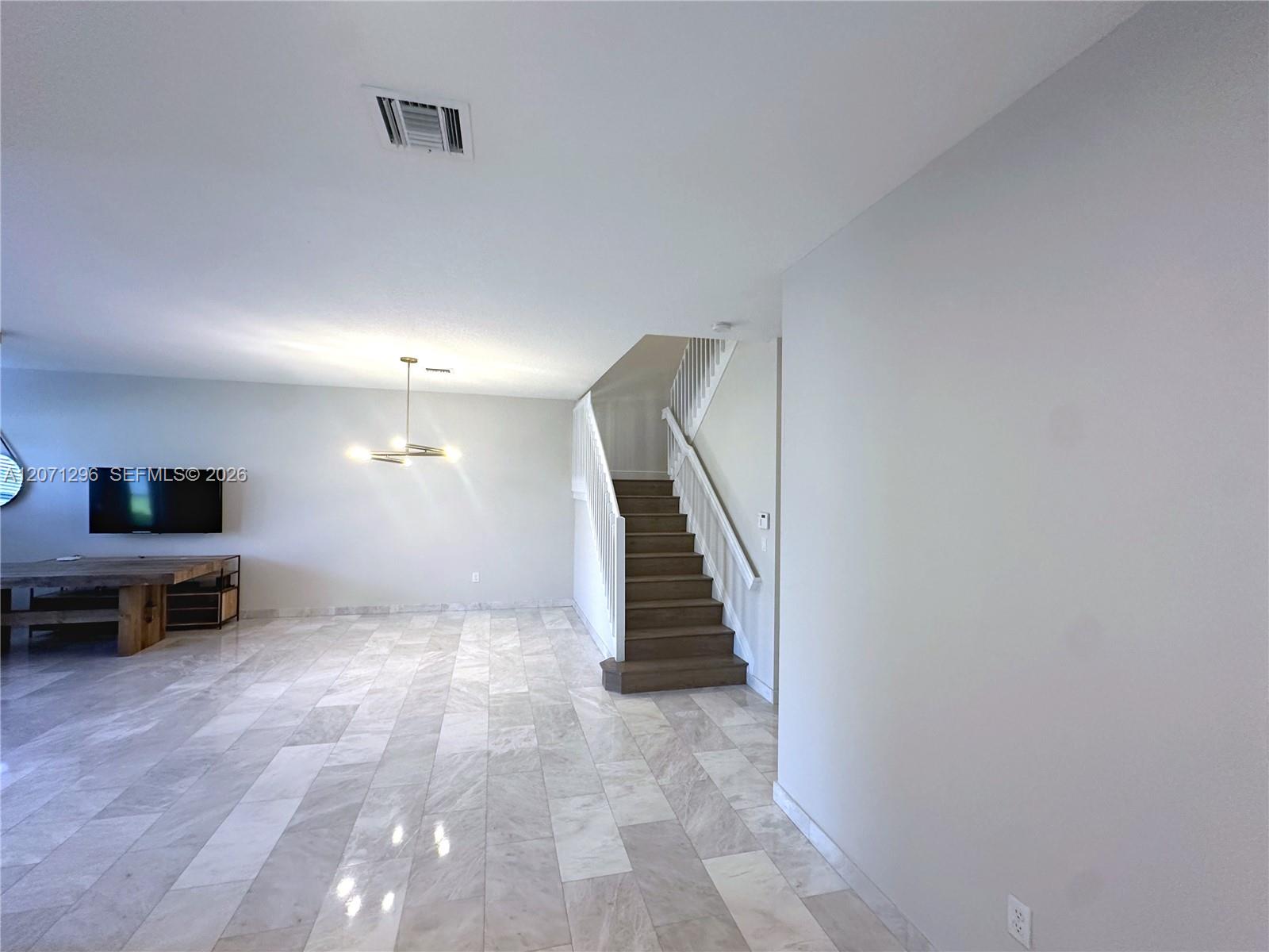 885 NE 191st Street