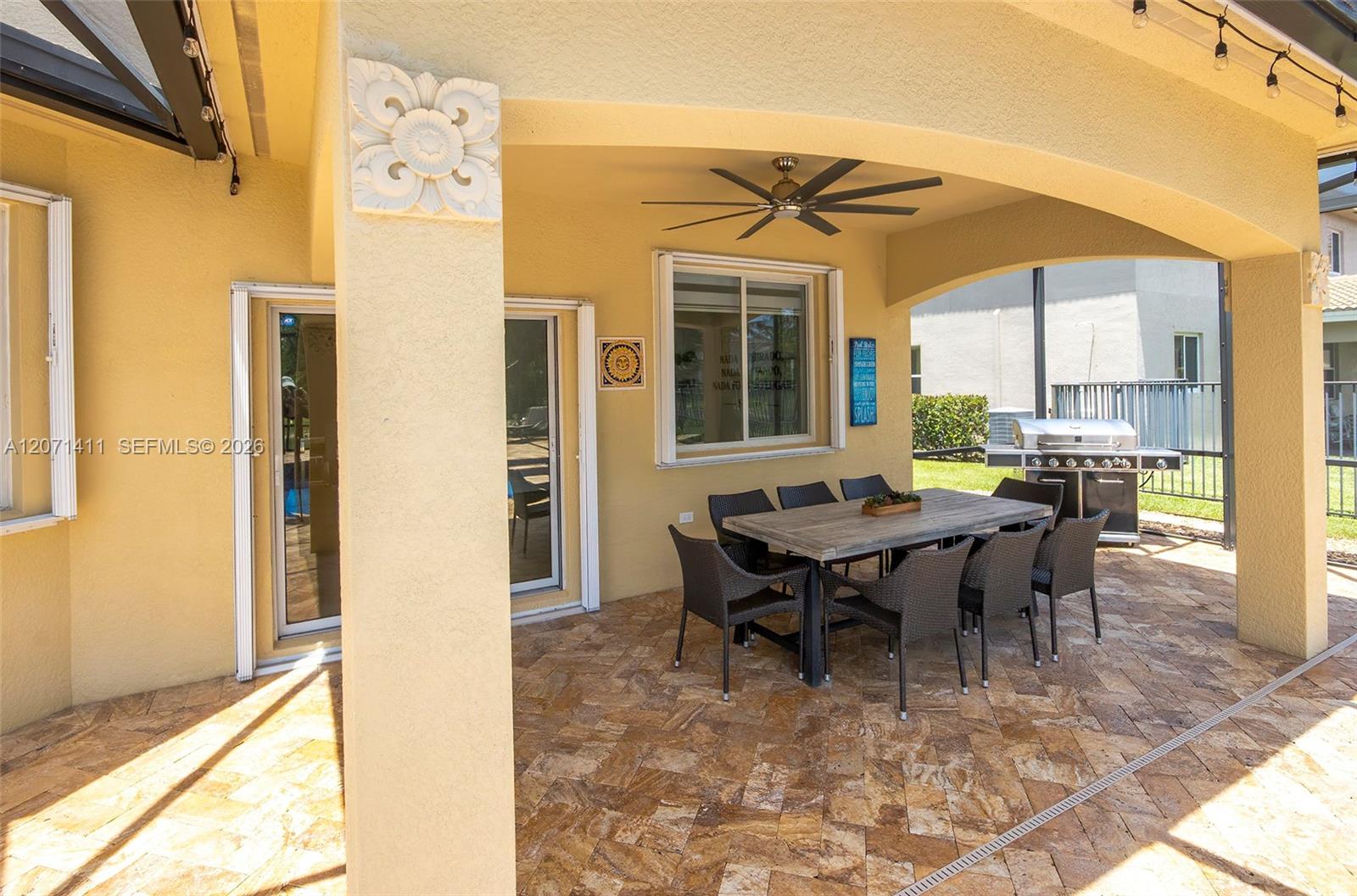 9370 Cobblestone Brooke Court gallery image #10