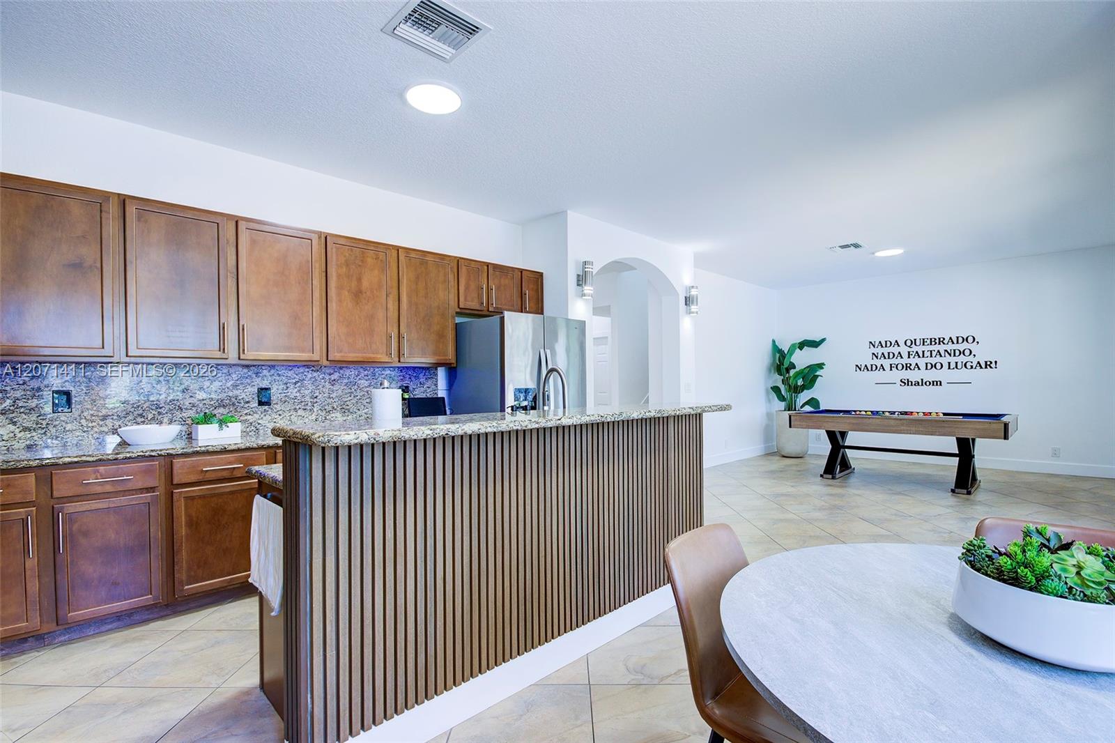 9370 Cobblestone Brooke Court gallery image #14