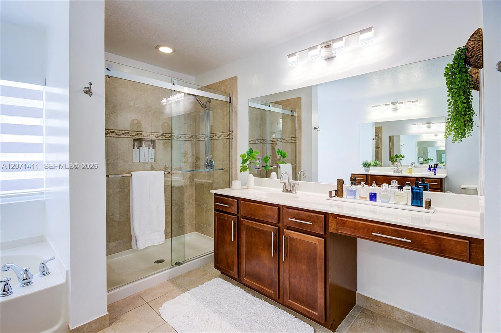 9370 Cobblestone Brooke Court gallery image #26