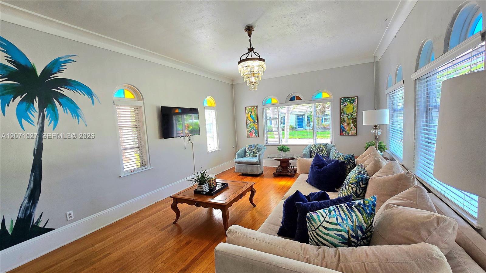 219 S 17th Avenue