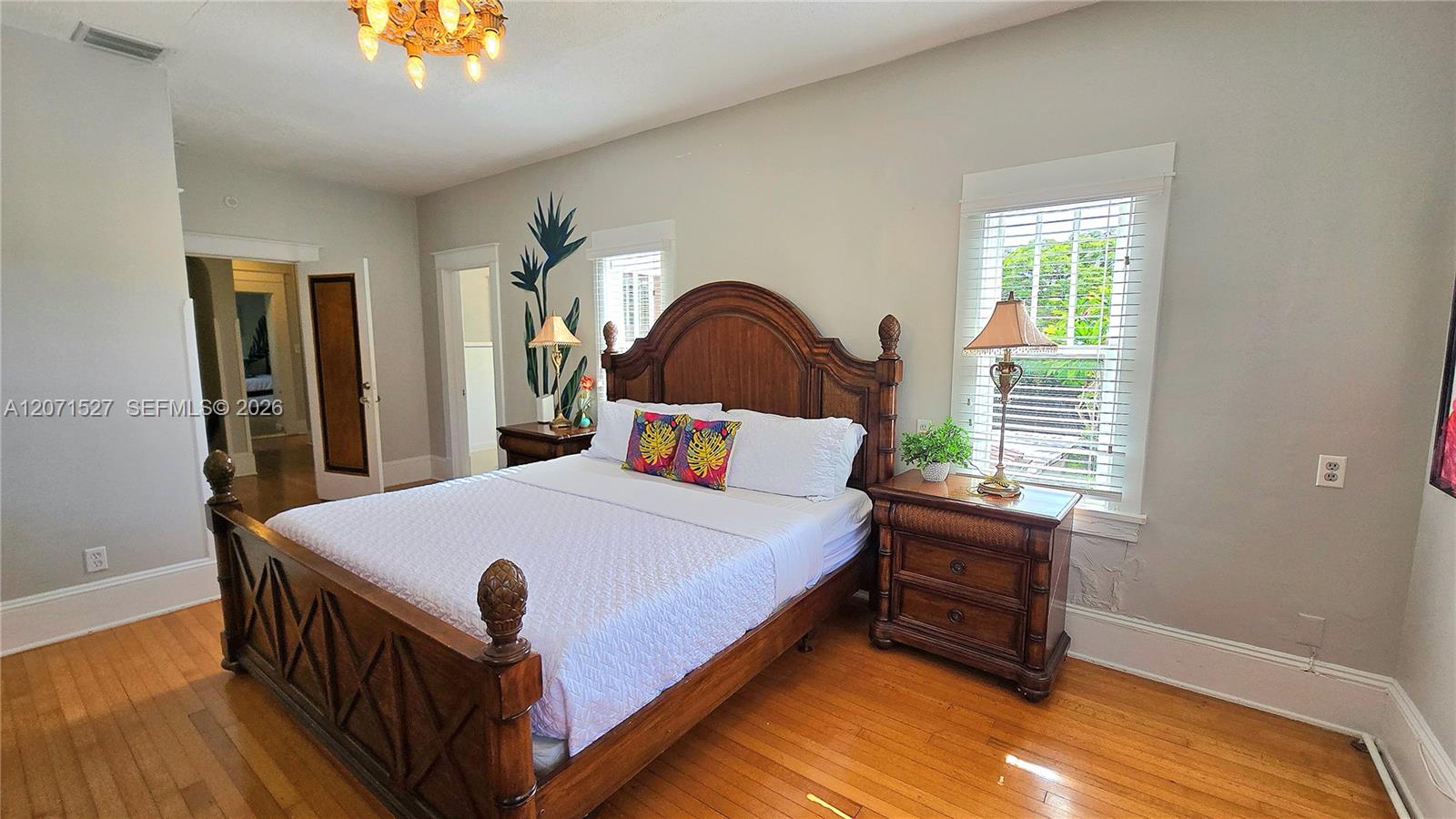 219 S 17th Avenue