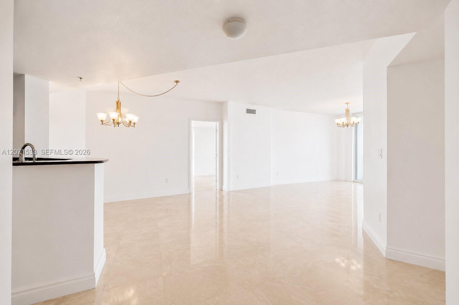 16699 Collins Avenue