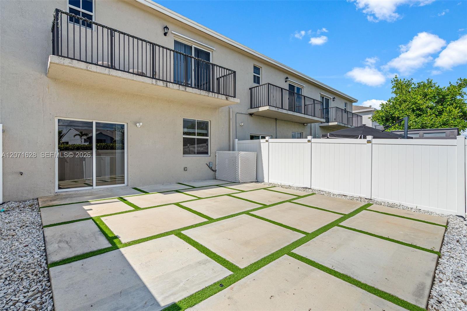 837 SE 16th Court