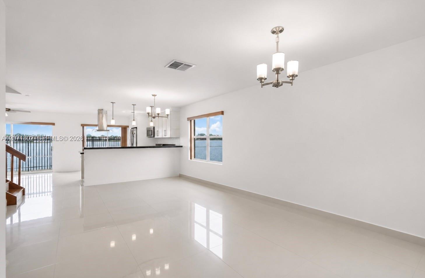 2561 W 60th Place