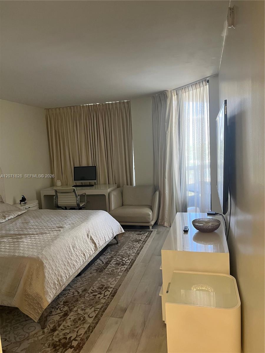 20191 E Country Club Drive