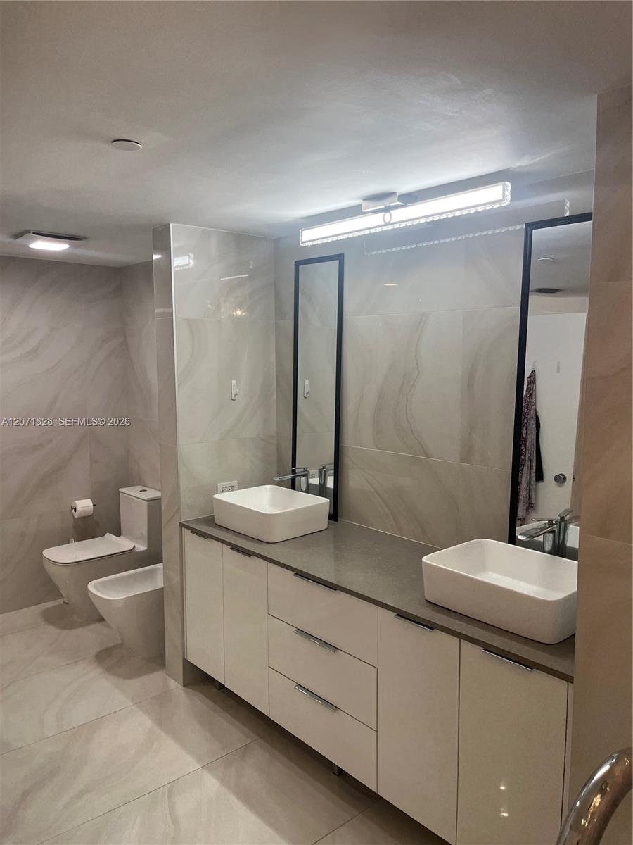 20191 E Country Club Drive