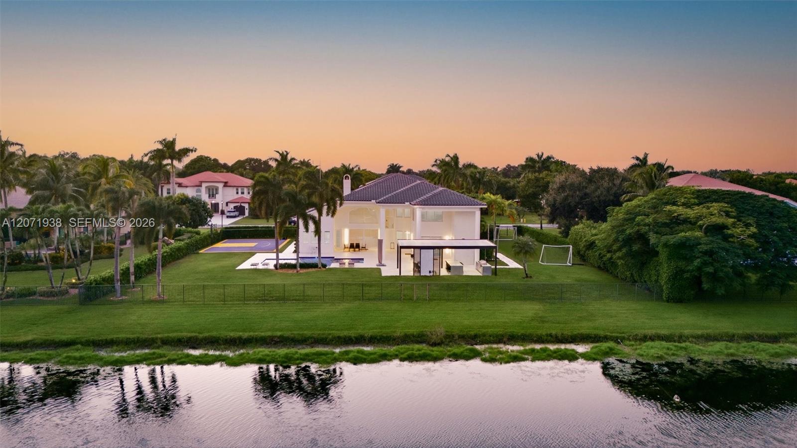 3526 Juniper Lane