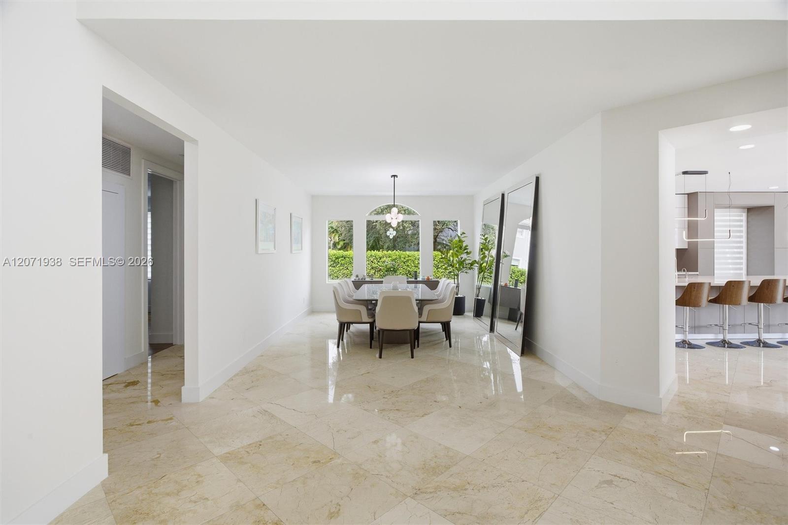 3526 Juniper Lane
