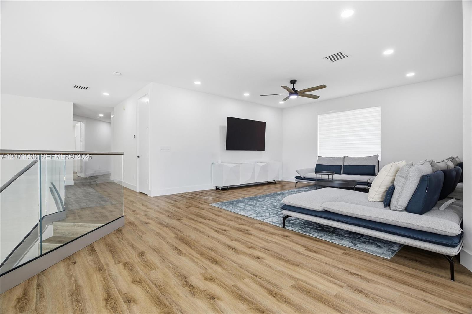 3526 Juniper Lane