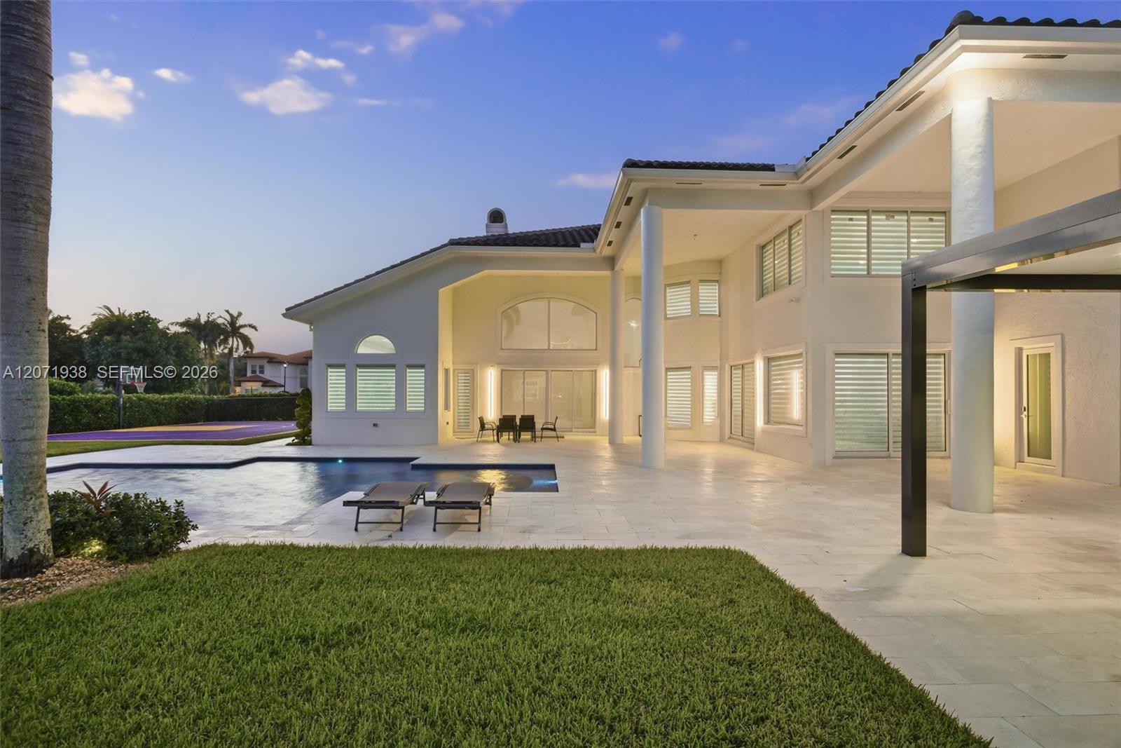 3526 Juniper Lane