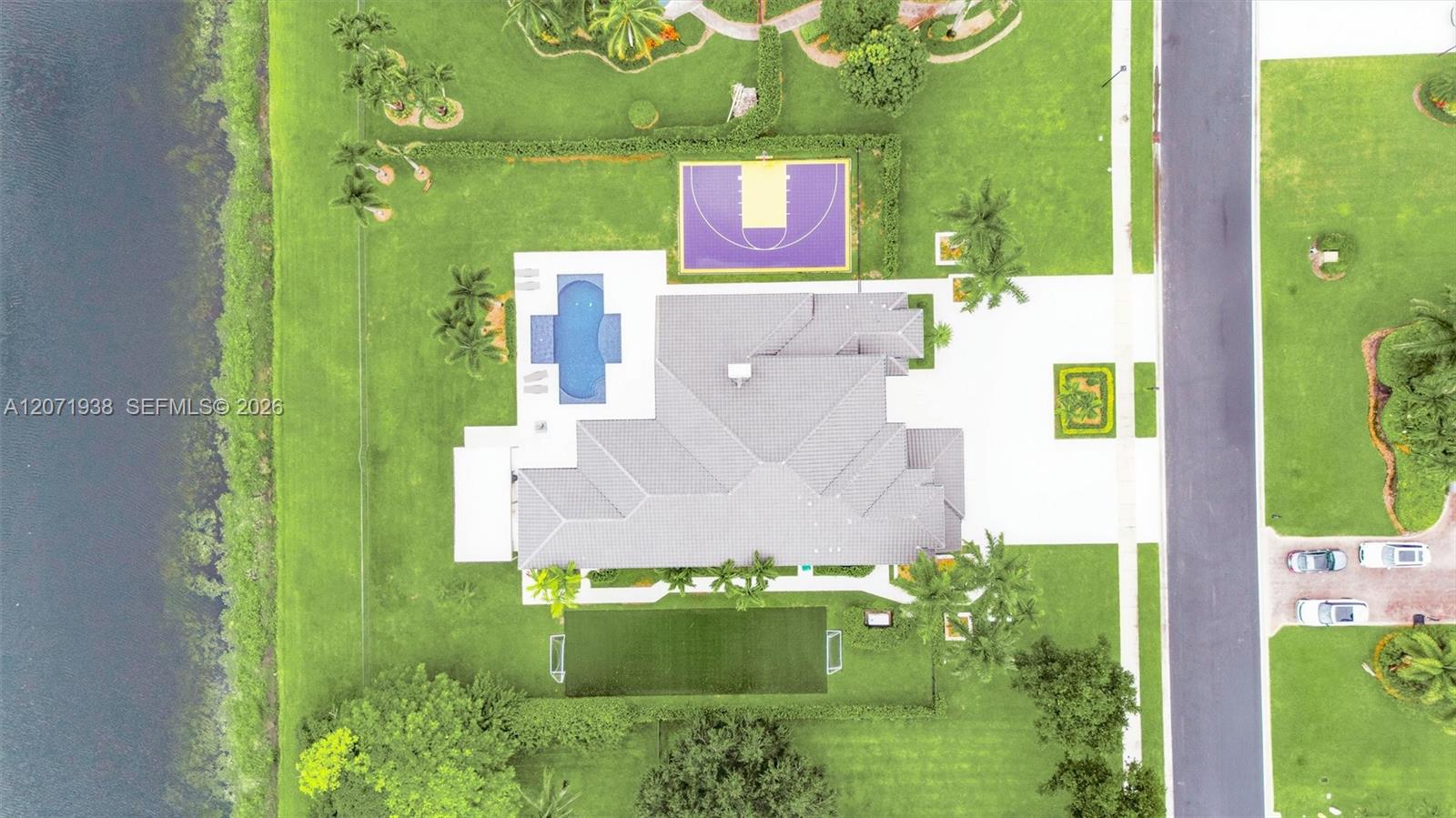 3526 Juniper Lane