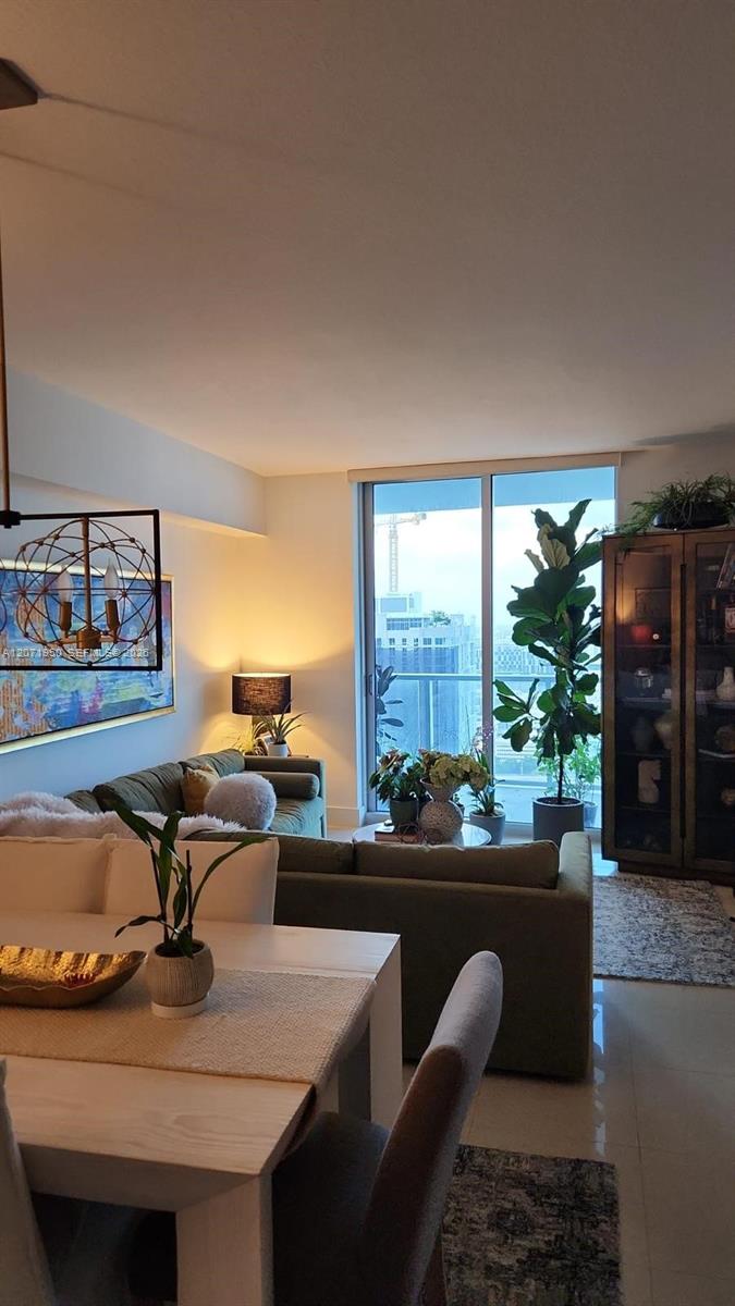 185 SW 7th Street