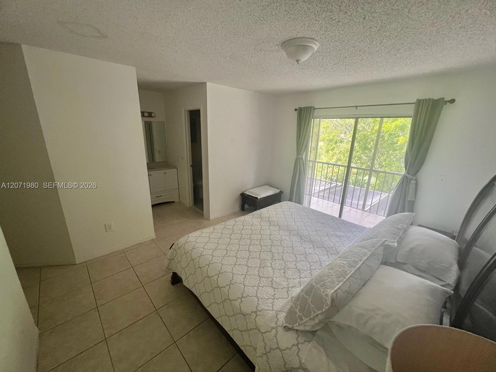 1133 NE 210th Terrace