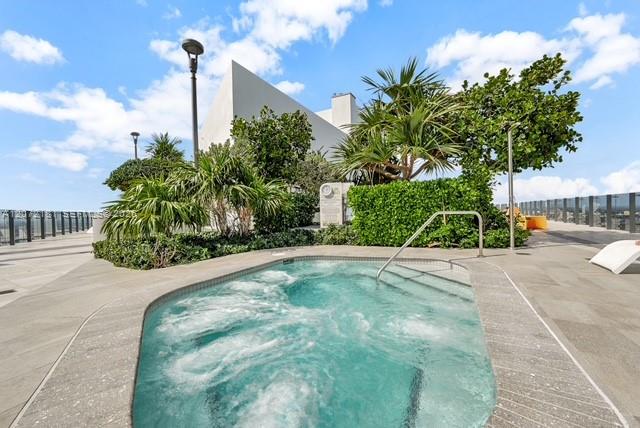 501 NE 31st Street