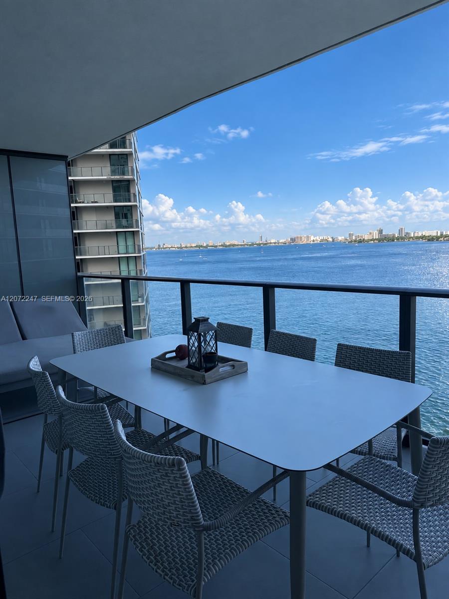 650 NE 32nd Street