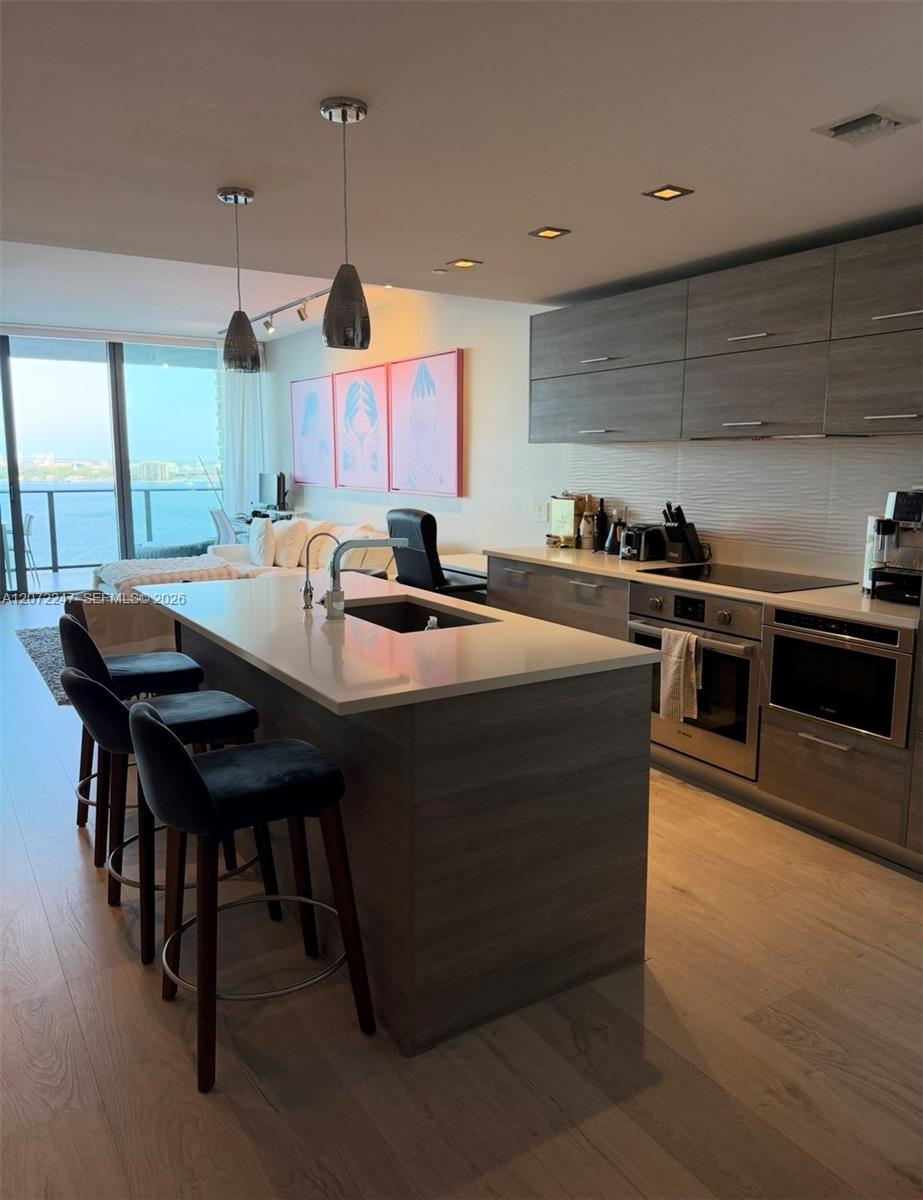 650 NE 32nd Street