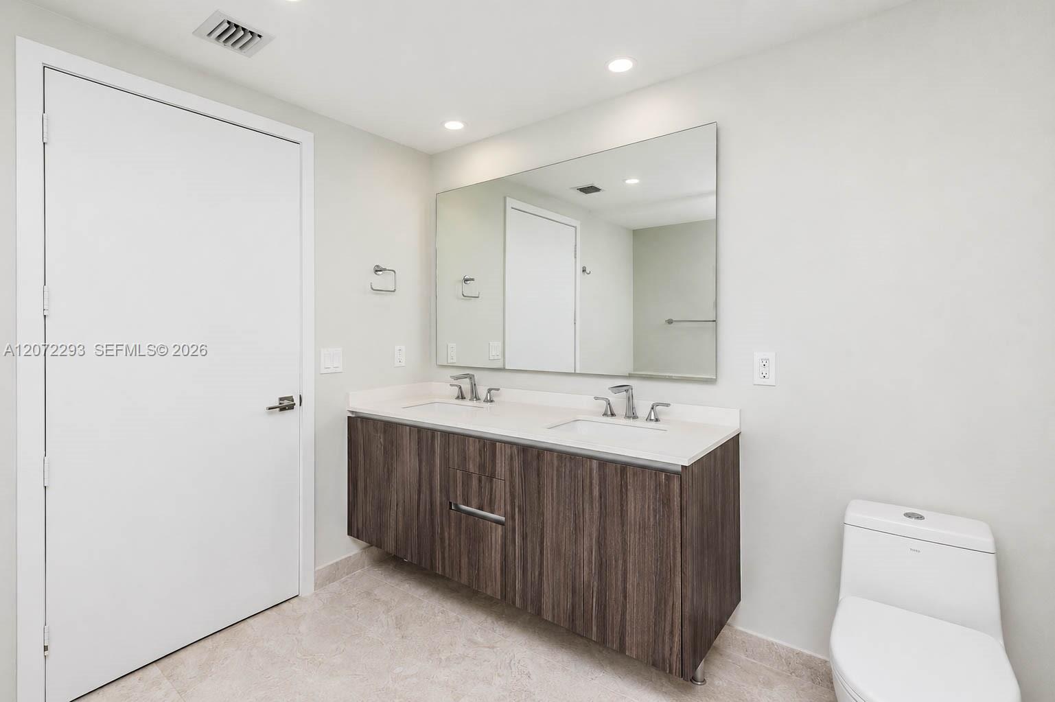 488 NE 18th Street