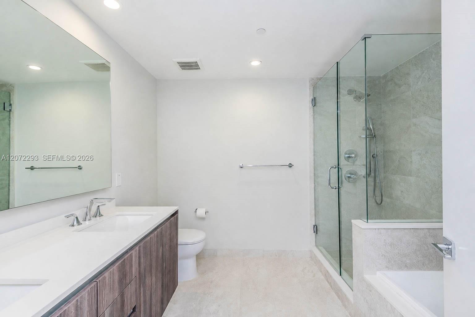 488 NE 18th Street