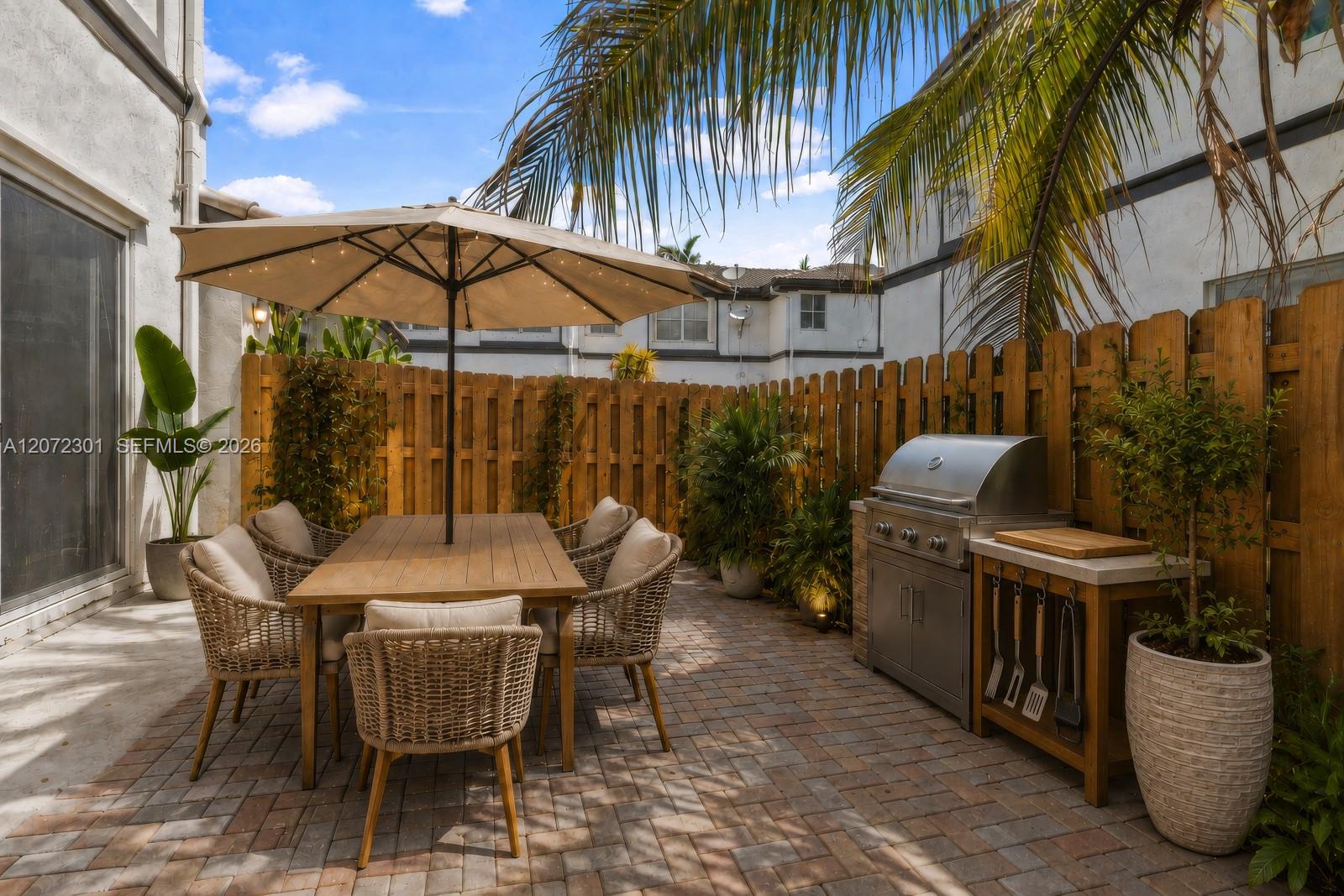 7809 NW 114th Path