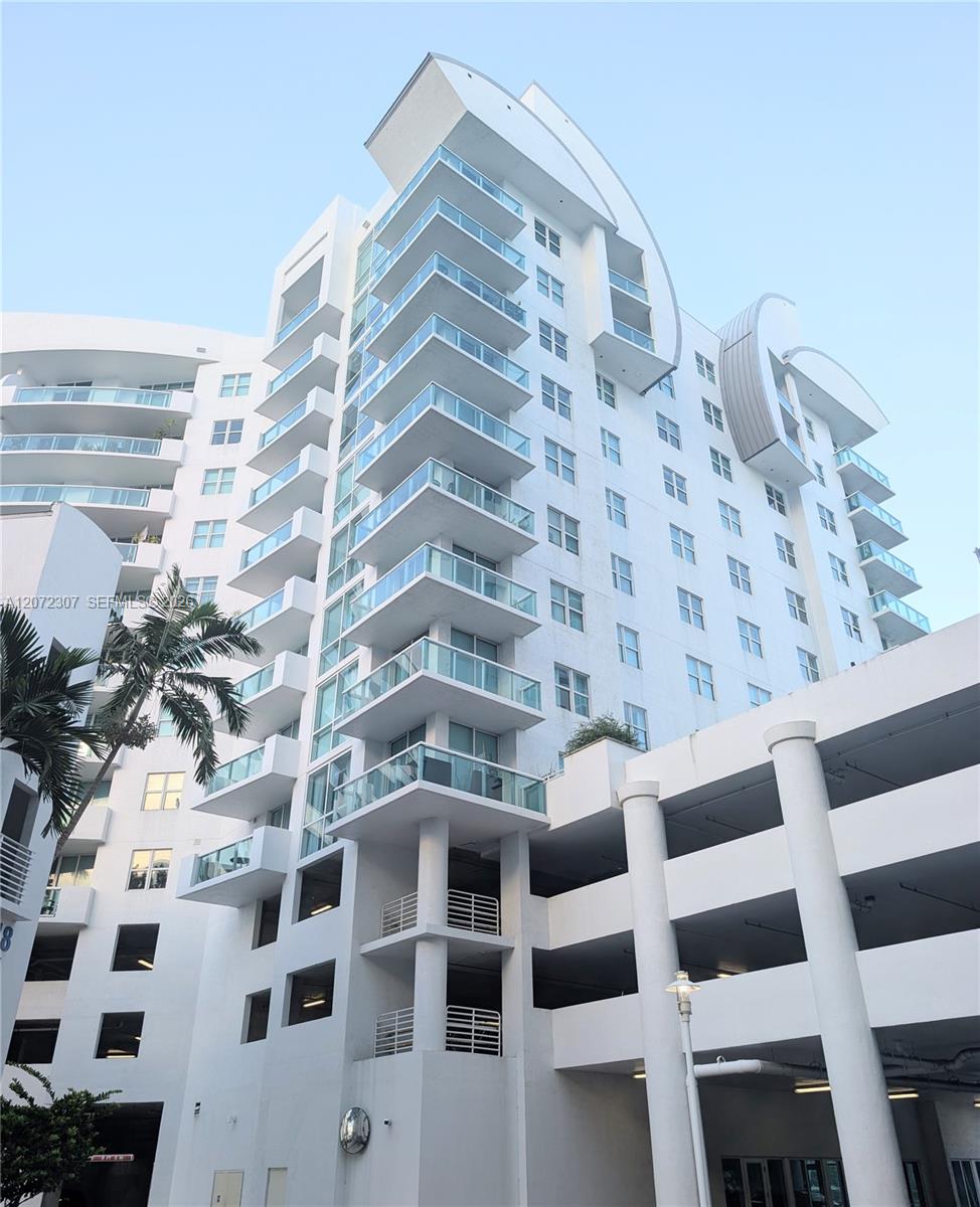 7900 Harbor Island Drive