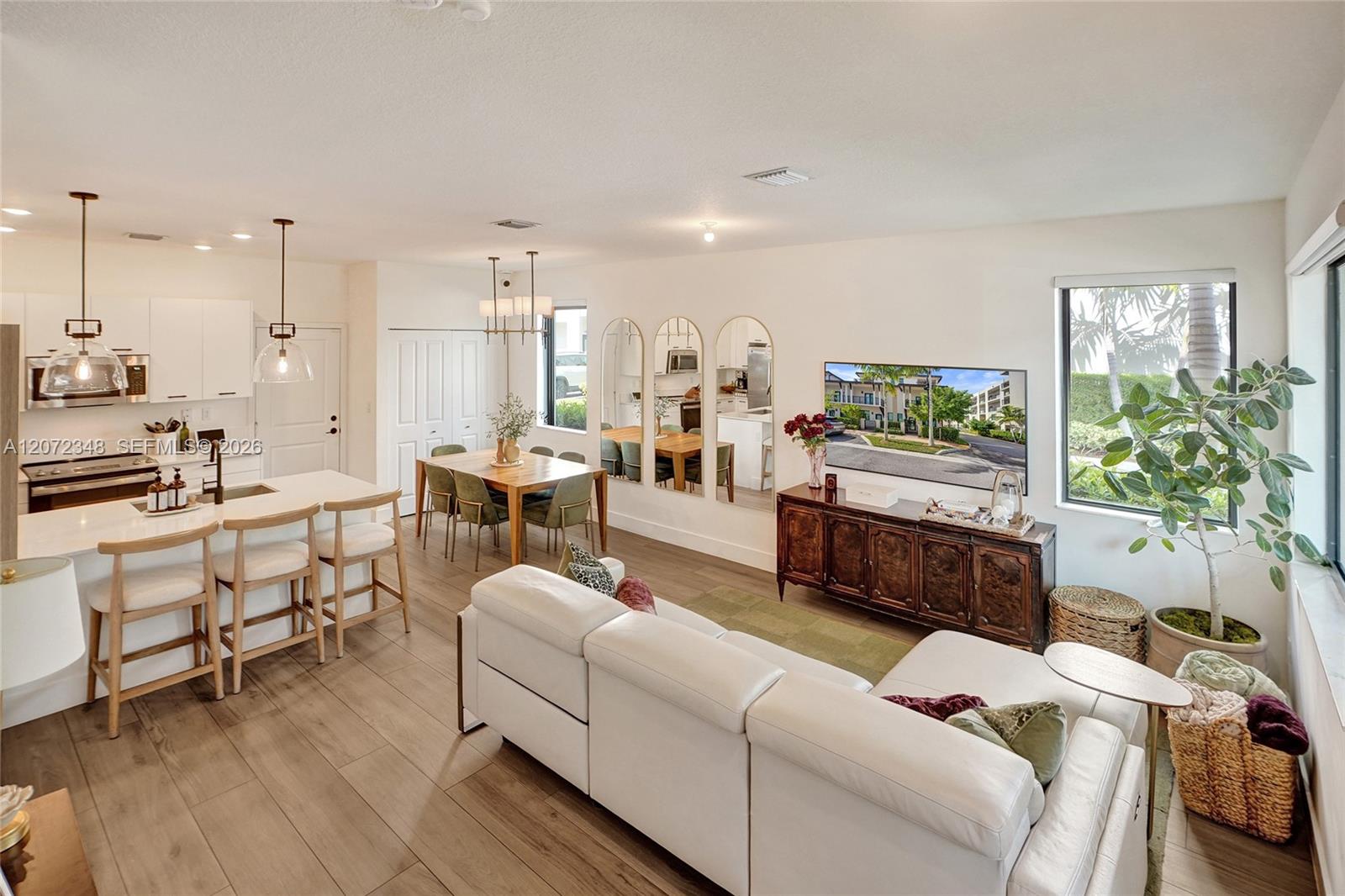8166 NW 42nd Street