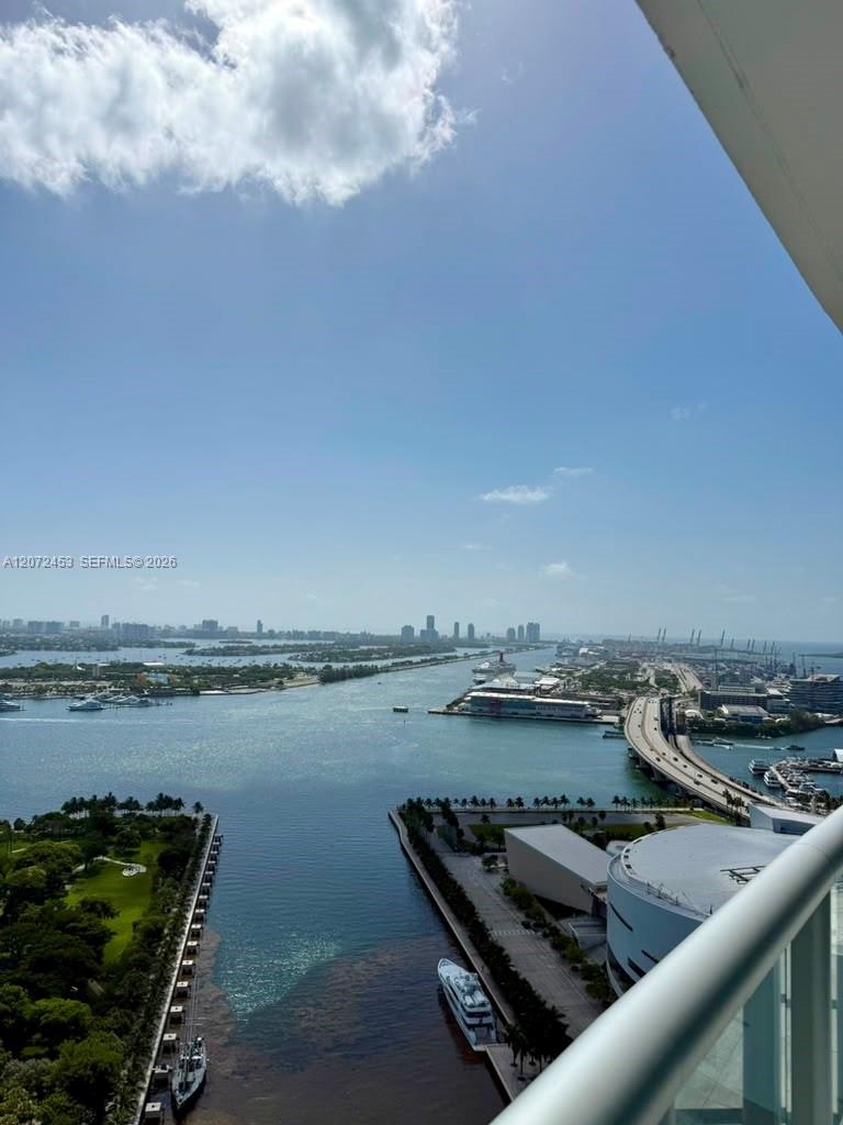 888 Biscayne Boulevard