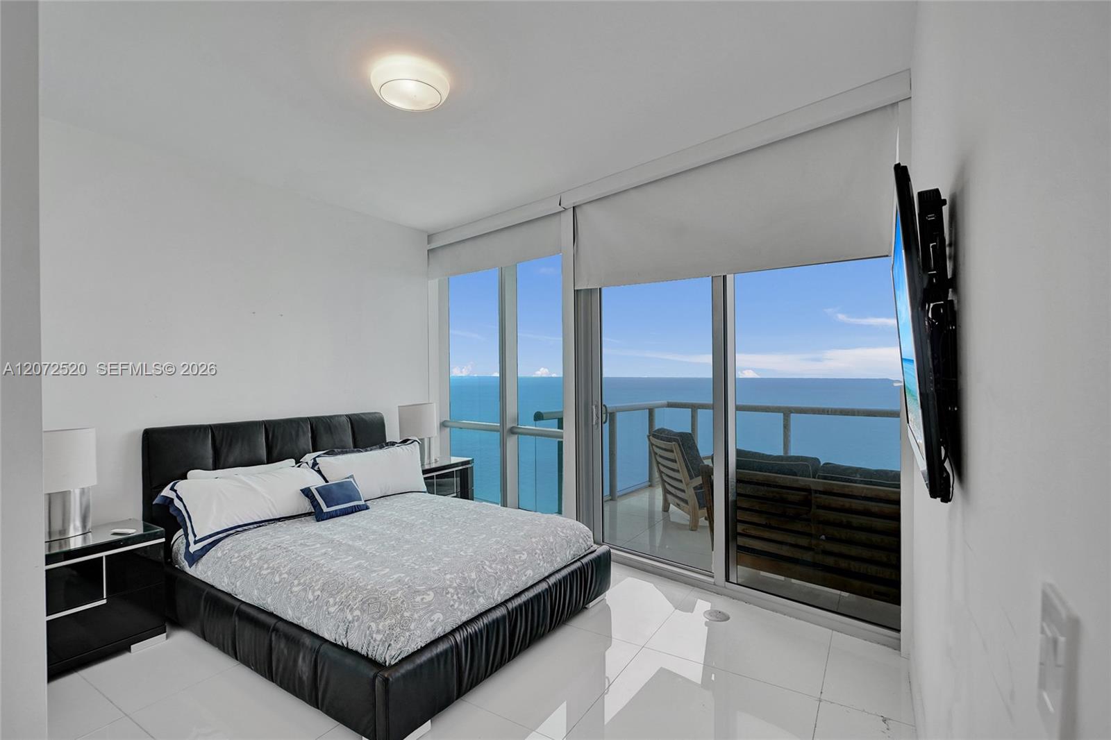 17121 Collins Avenue gallery image #16