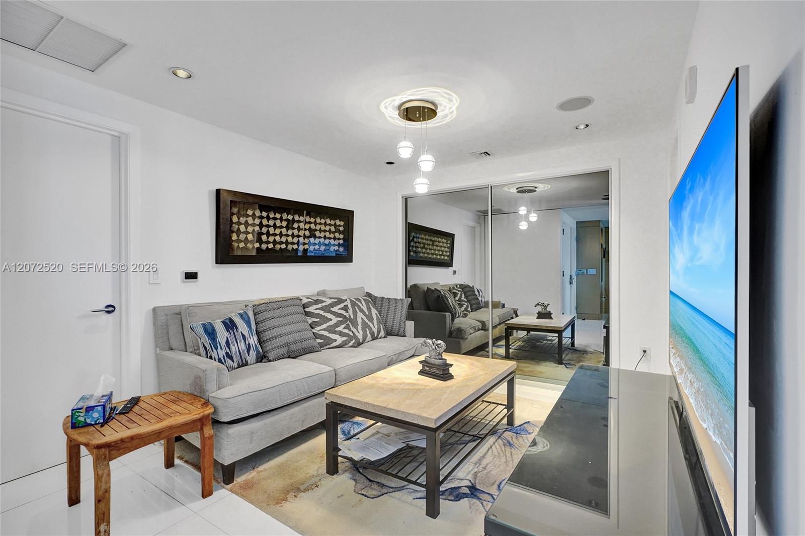 17121 Collins Avenue gallery image #28
