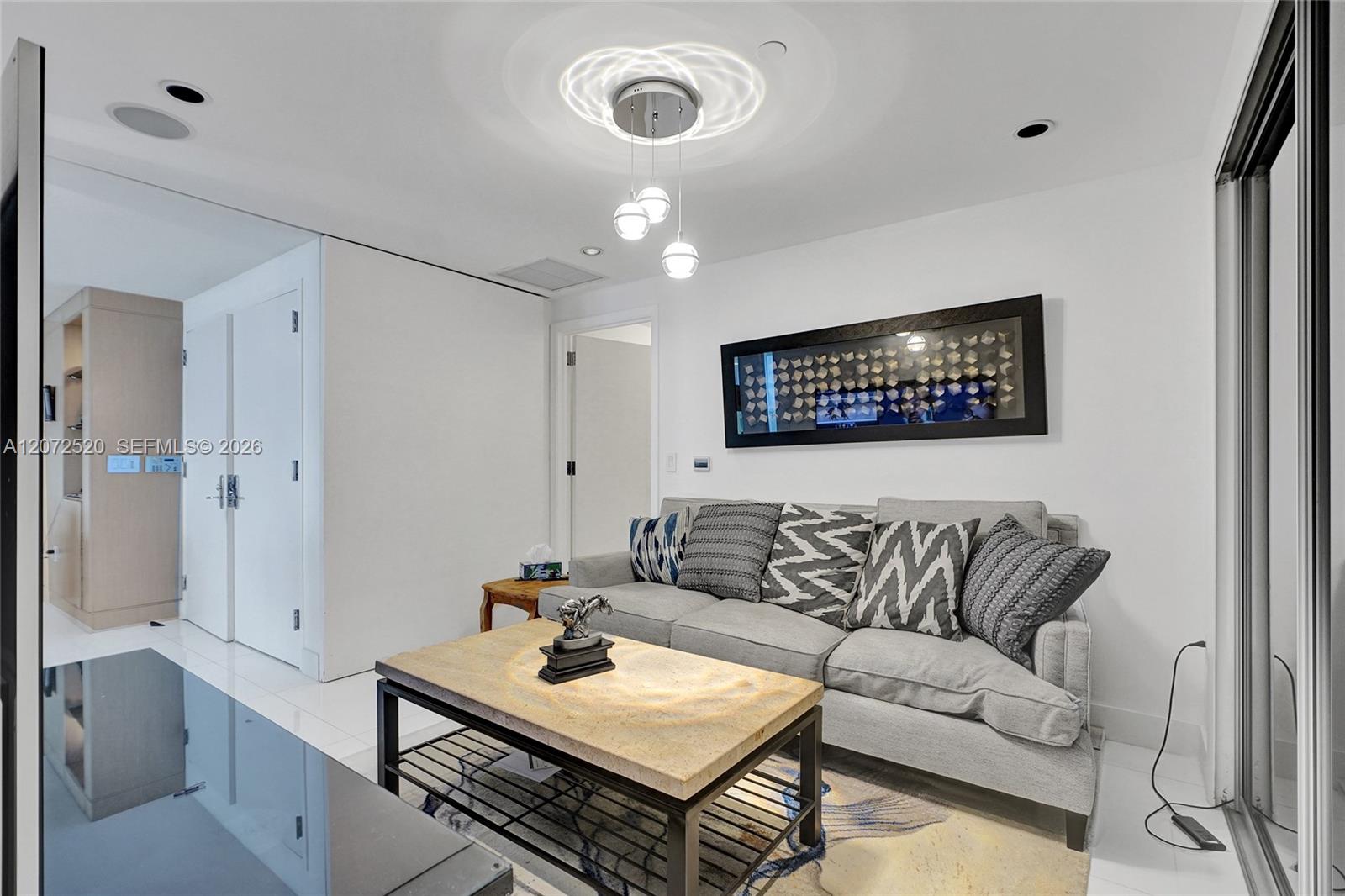17121 Collins Avenue gallery image #30