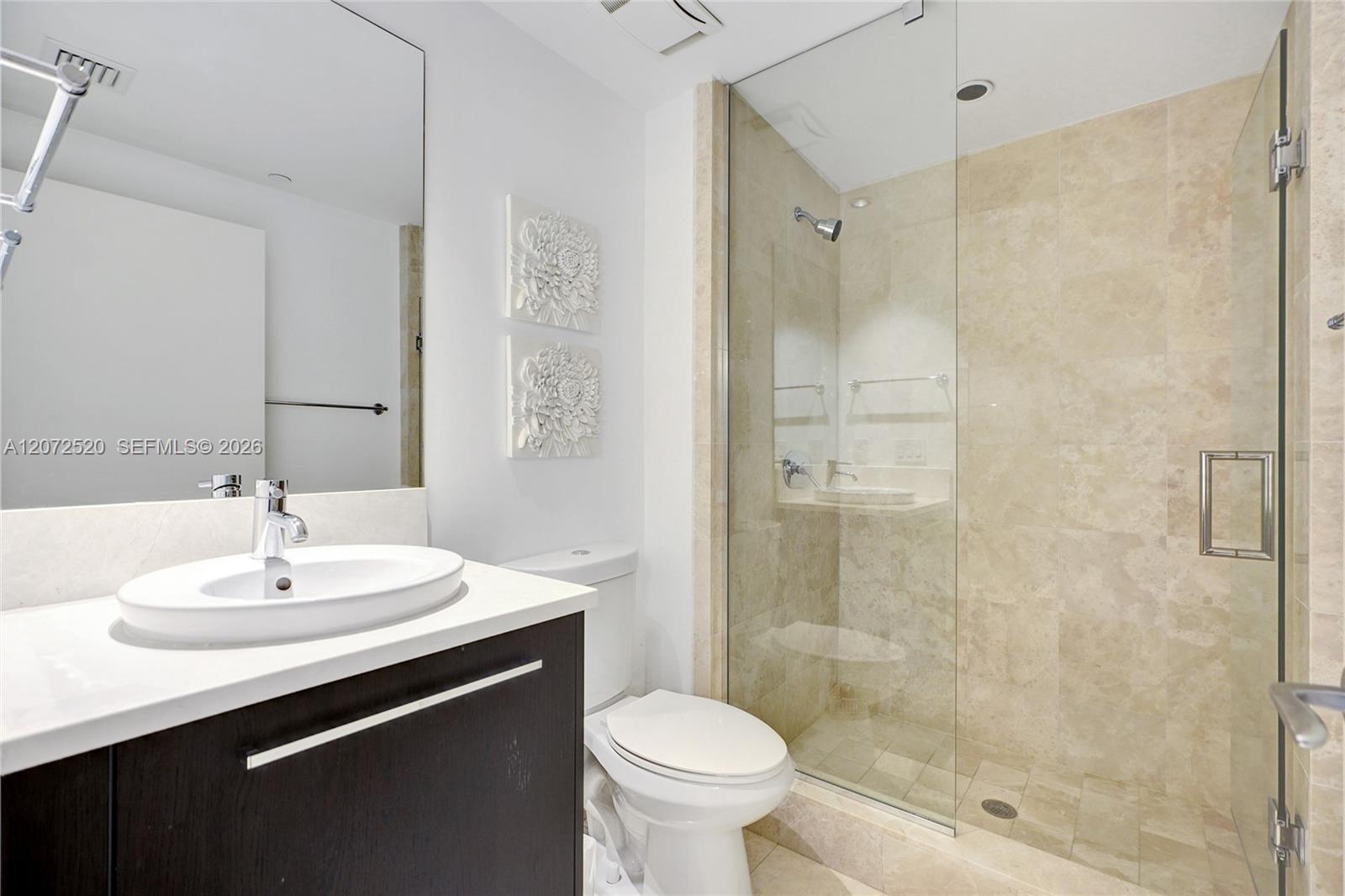 17121 Collins Avenue gallery image #32