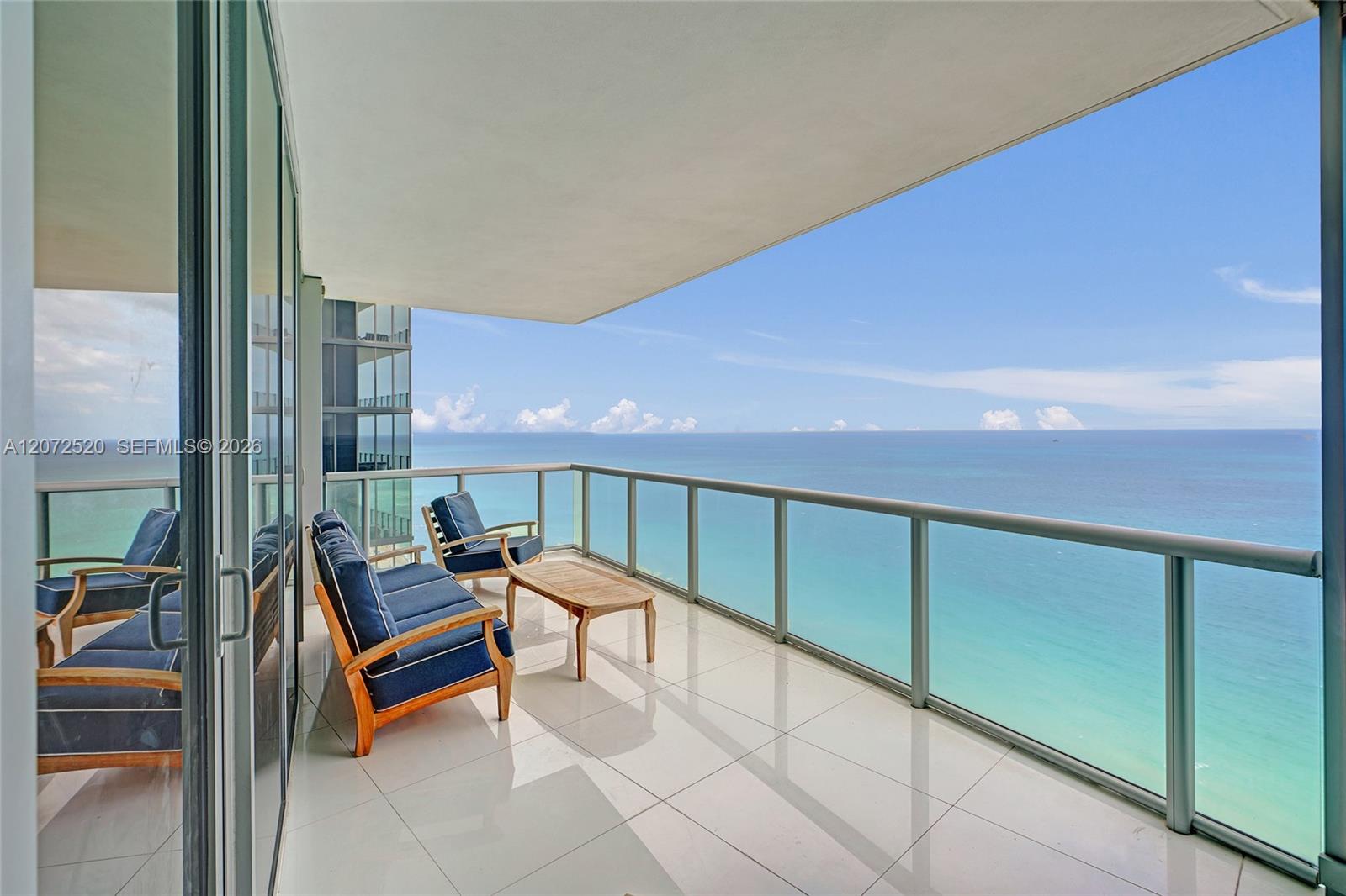 17121 Collins Avenue gallery image #36