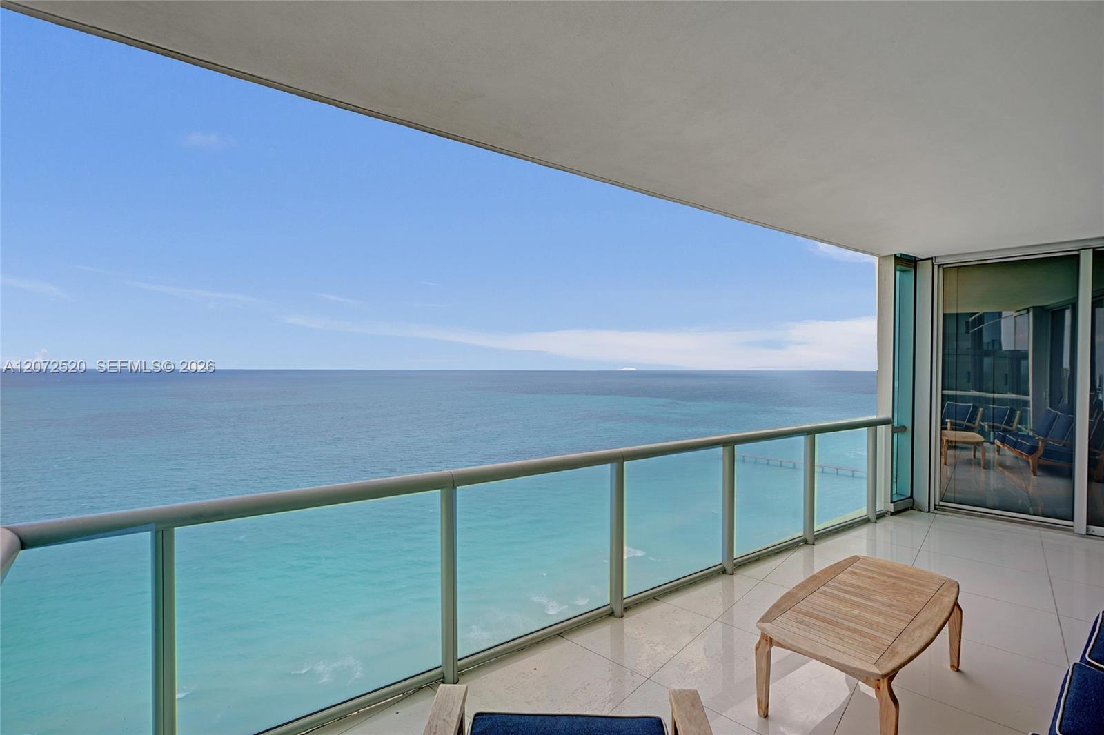 17121 Collins Avenue gallery image #44
